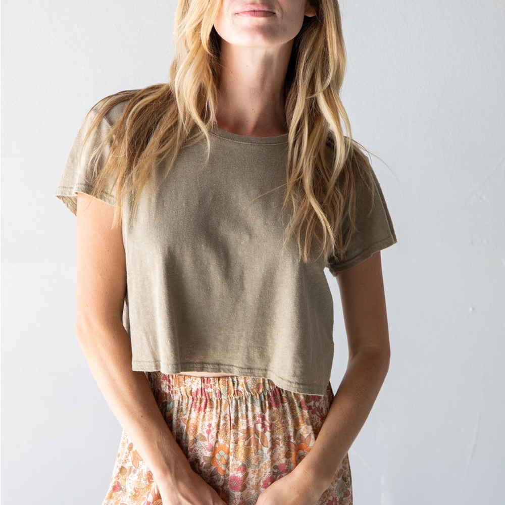 Natural Life all day tee in sand